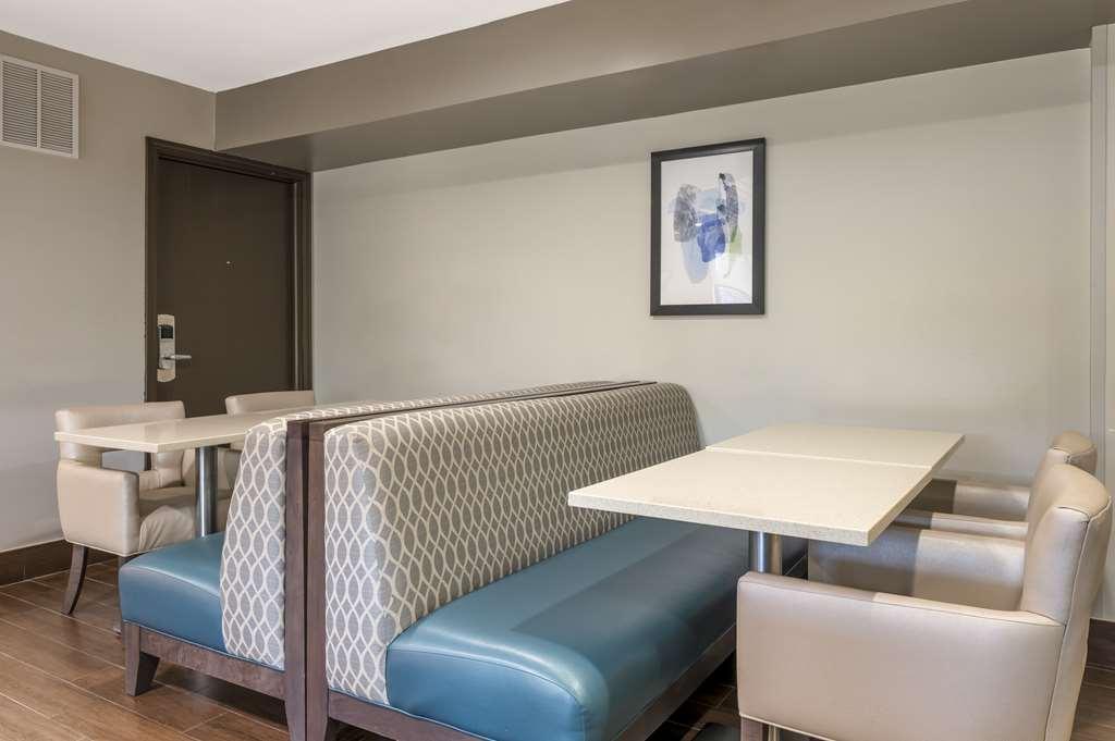 Best Western Plus Lafayette Hotel University Area Restaurante foto