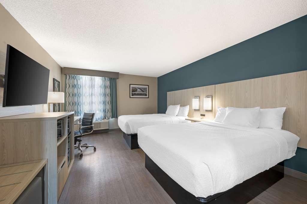 Best Western Plus Lafayette Hotel University Area Quarto foto